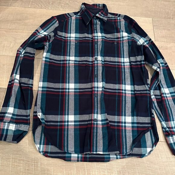 GAP MENS SIZE MEDIUM RED GREEN BLUE BUTTON UP FLANNEL SHIRT - Picture 2 of 7